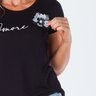 02 t shirt baby look estampa amore com aplique de flor viscolycra bege