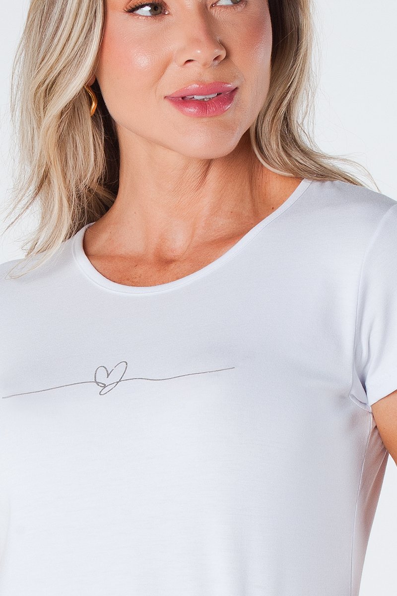 21 t shirt baby look estampa amore com aplique de flor viscolycra bege