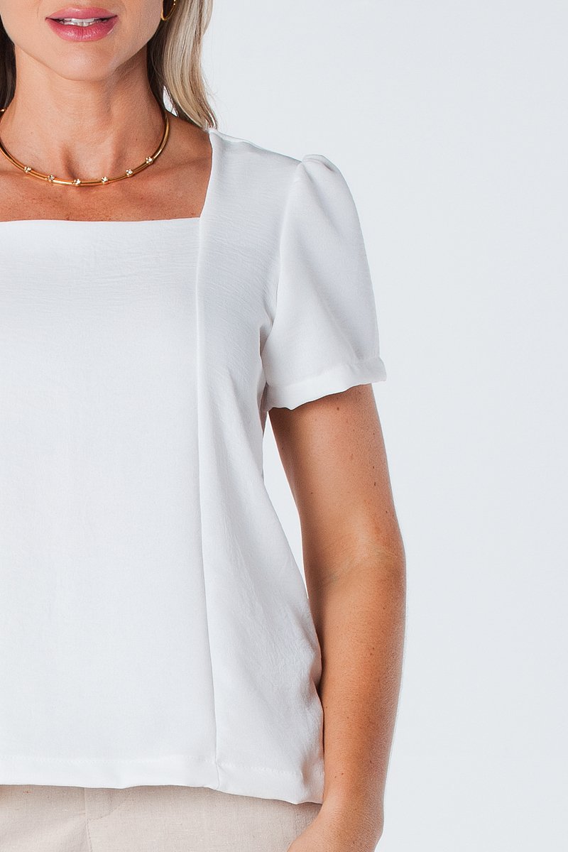 04 blusa decote quadrado e manga franzida crepe cloe preta