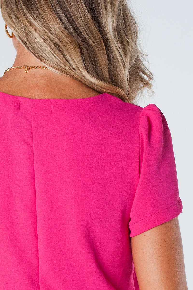 11 blusa decote quadrado e manga franzida crepe cloe preta