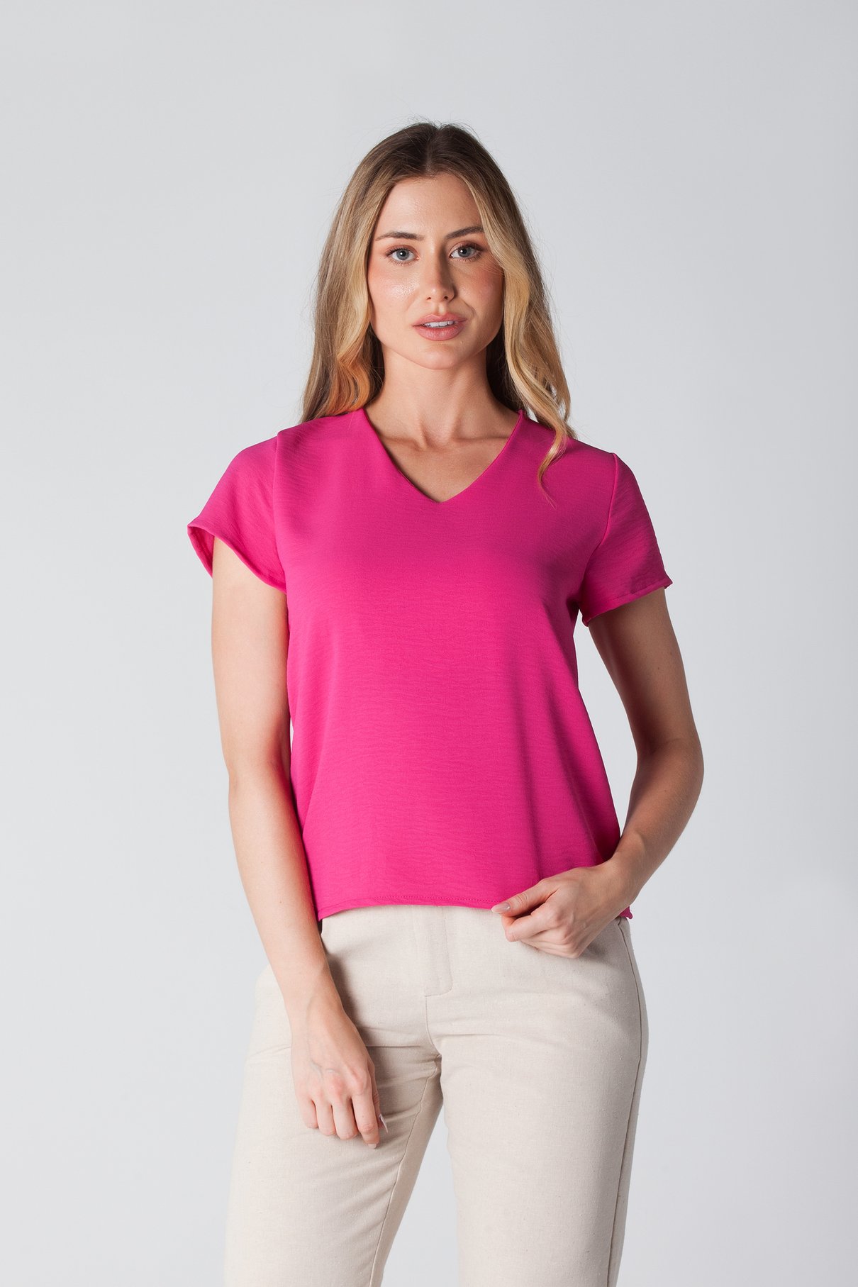 03 blusa em crepe decote v pink nina