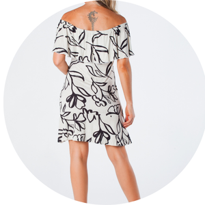 06 vestido curto ciganinha com babado estampa floral michele