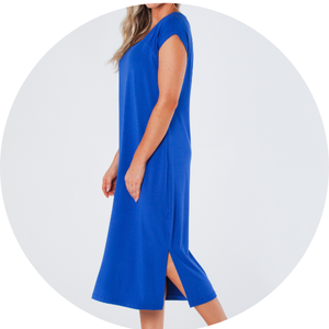 06 vestido midi reto gola quadrada ombro franzido e fendas laterais vermelho livia