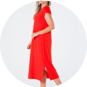 09 vestido midi reto gola quadrada ombro franzido e fendas laterais vermelho livia