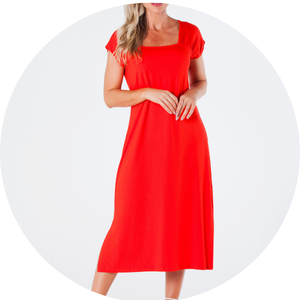 10 vestido midi reto gola quadrada ombro franzido e fendas laterais vermelho livia