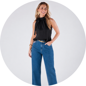 04 blusa com amarracao no pescoco preta mari